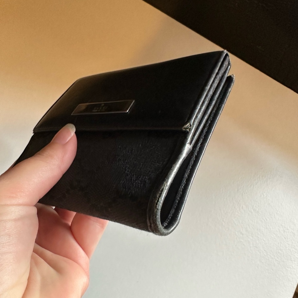 Gucci Compact Wallet - Picture 4 of 12